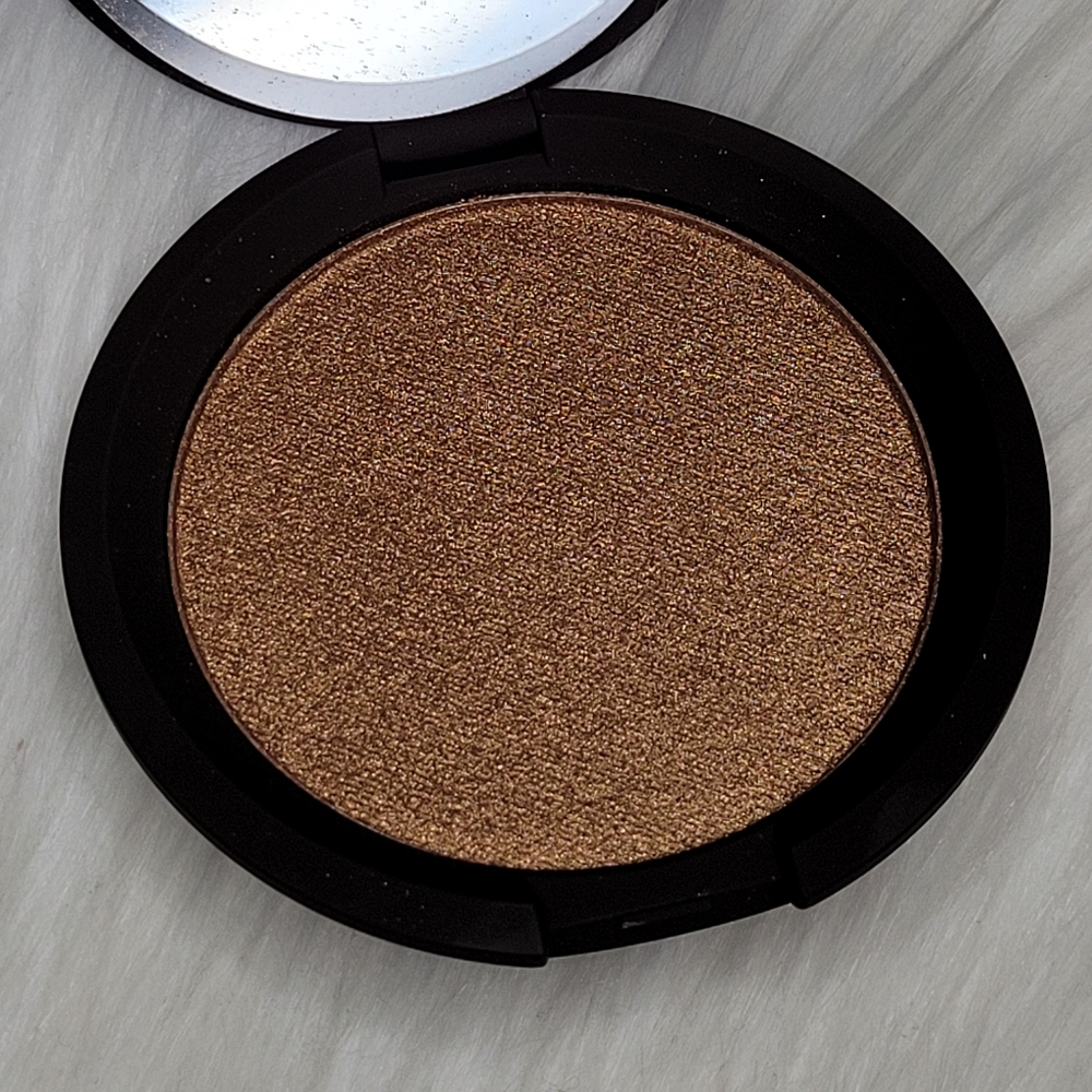 BECCA Shimmering Highlighter Chocolate Geode NIB - Picture 6 of 13